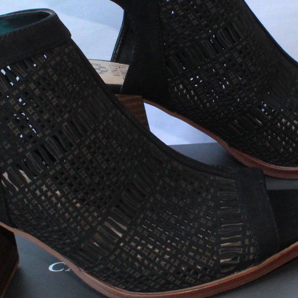 Vince Camuto Shoes - Picture 7 of 13